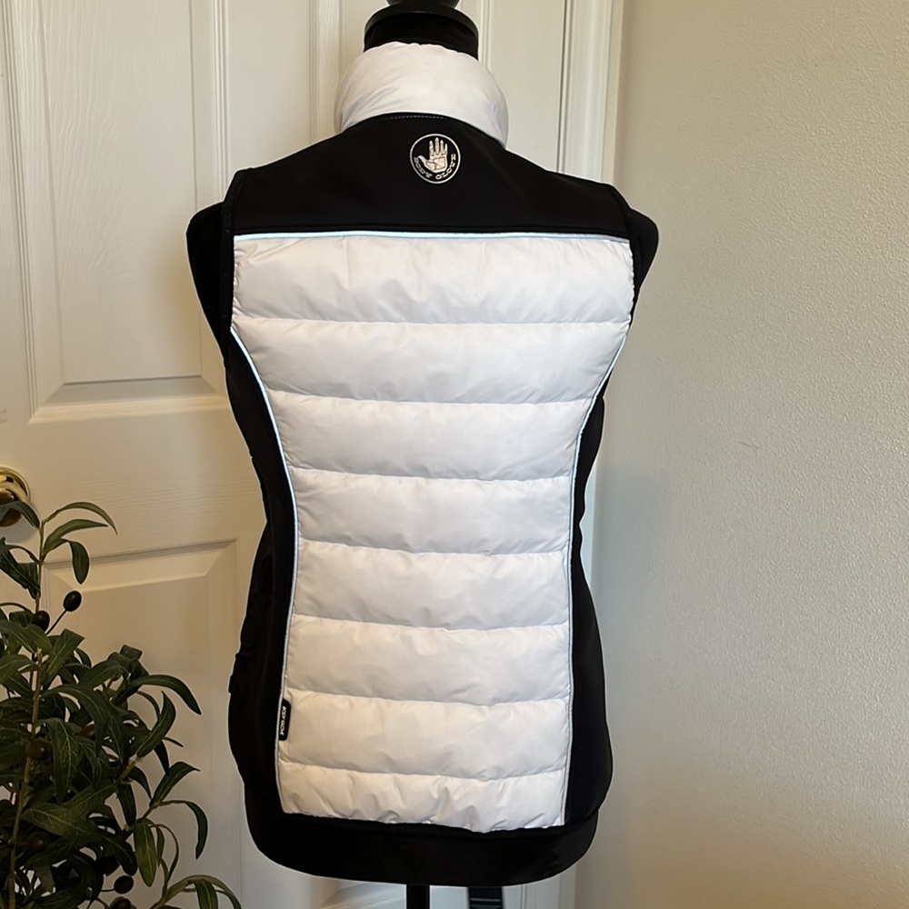 Body Glove Women’s Down Vest White/Black NWT Sz XS - Picture 3 of 7